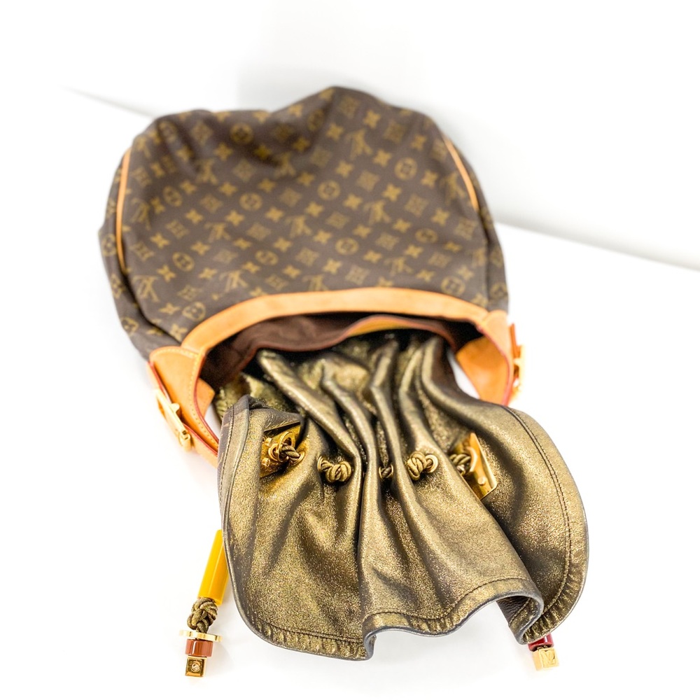 💎✨MADONNA✨💎 Louis Vuitton Hobo Bag - Picture 7 of 16